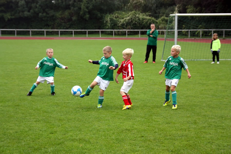 Ailinger Bambinis mitten im Spiel Ailinger Bambinis mitten im Spiel